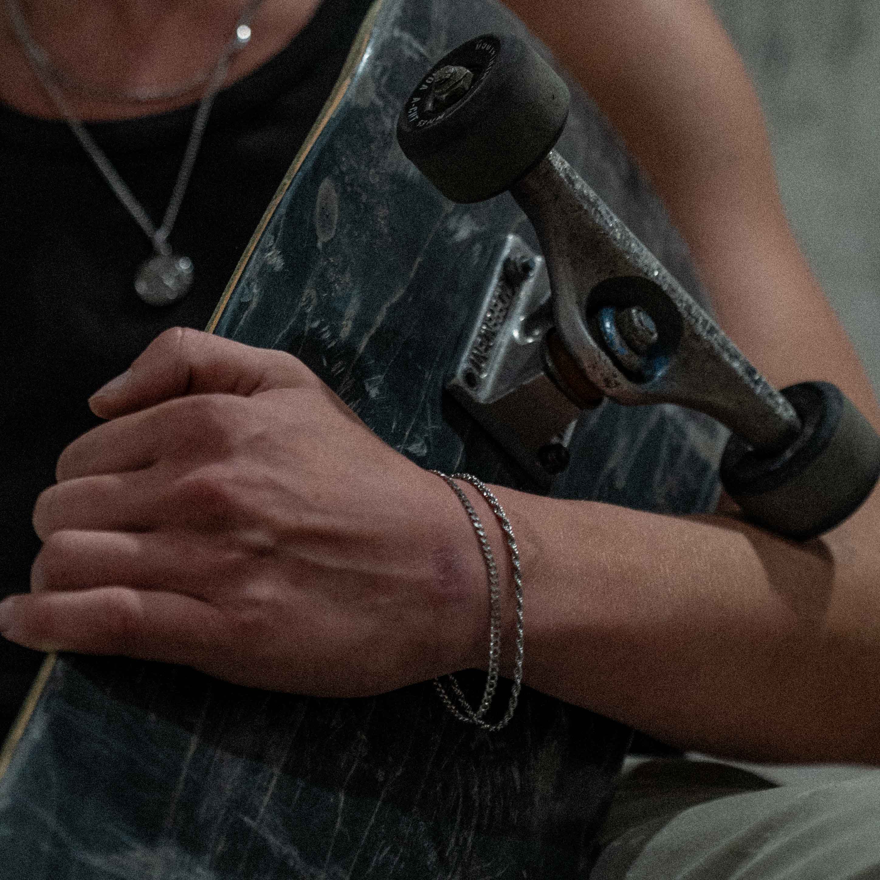 Minimal Sequence bracelet - Silver-toned