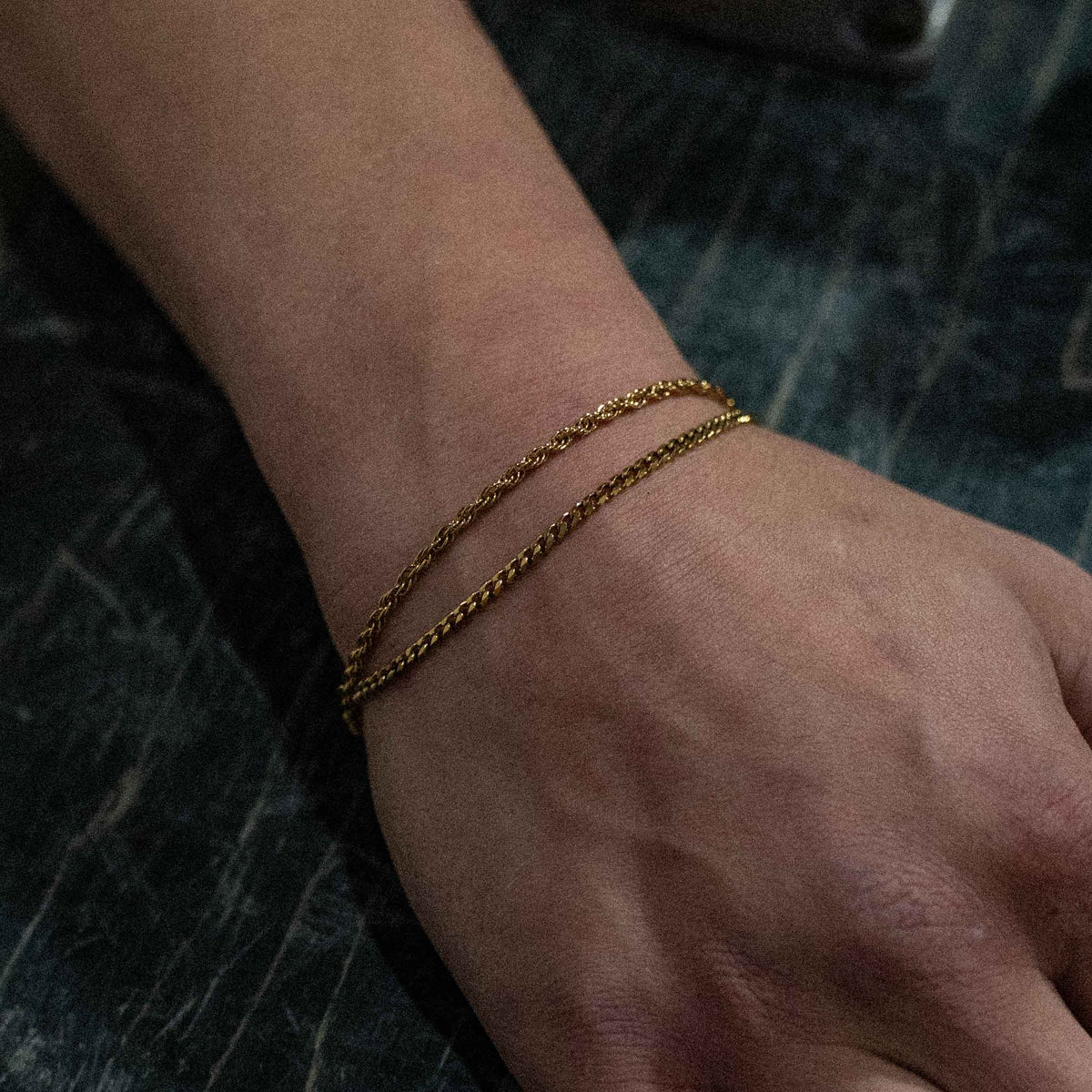 MINIMAL SEQUENCE BRACELET (GOLD)