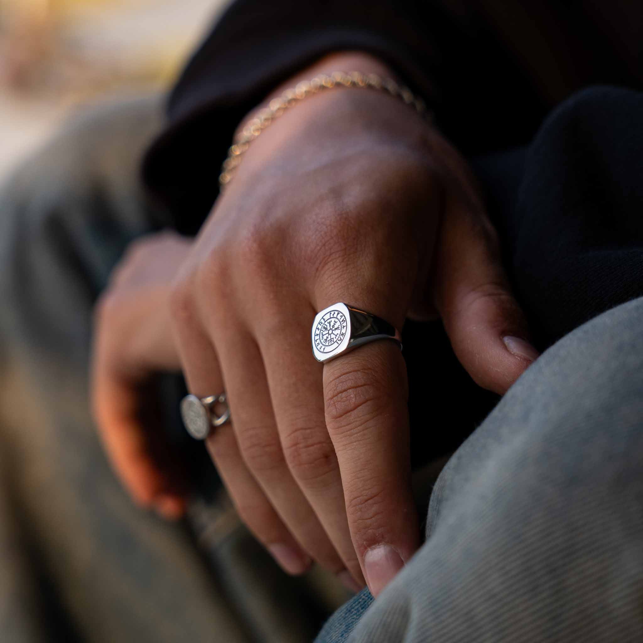 VEGVISIR SIGNATURE RING (SILVER)