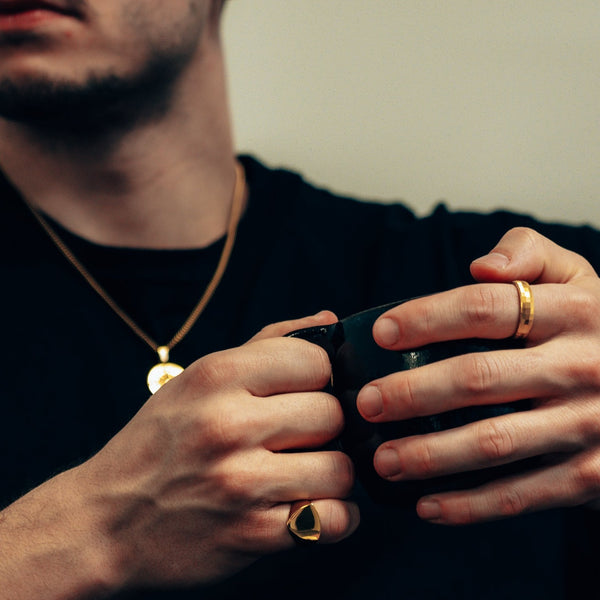 SIEMPRE CUSHION BAND RING (GOLD)