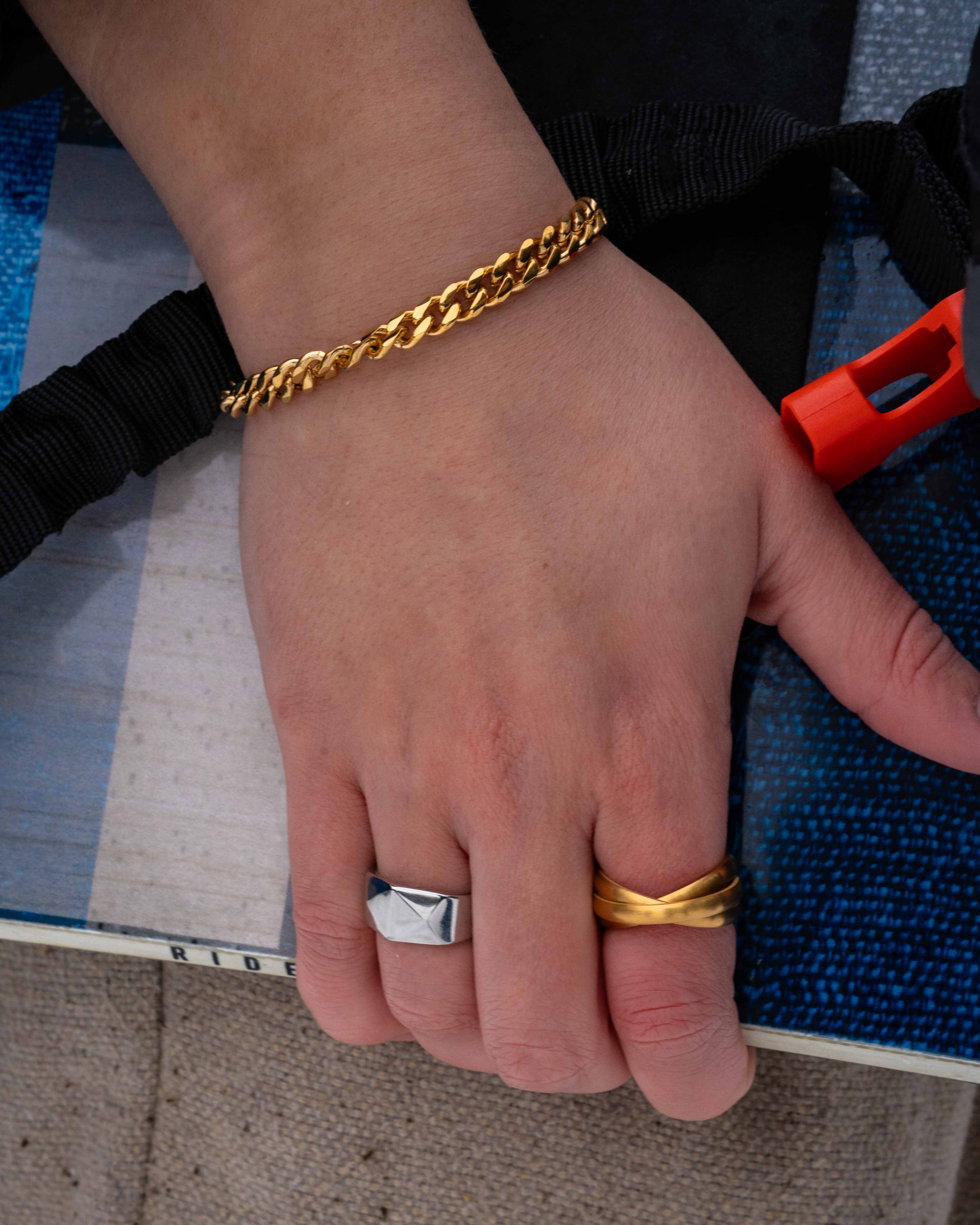 Sequence bracelet - Gold tone