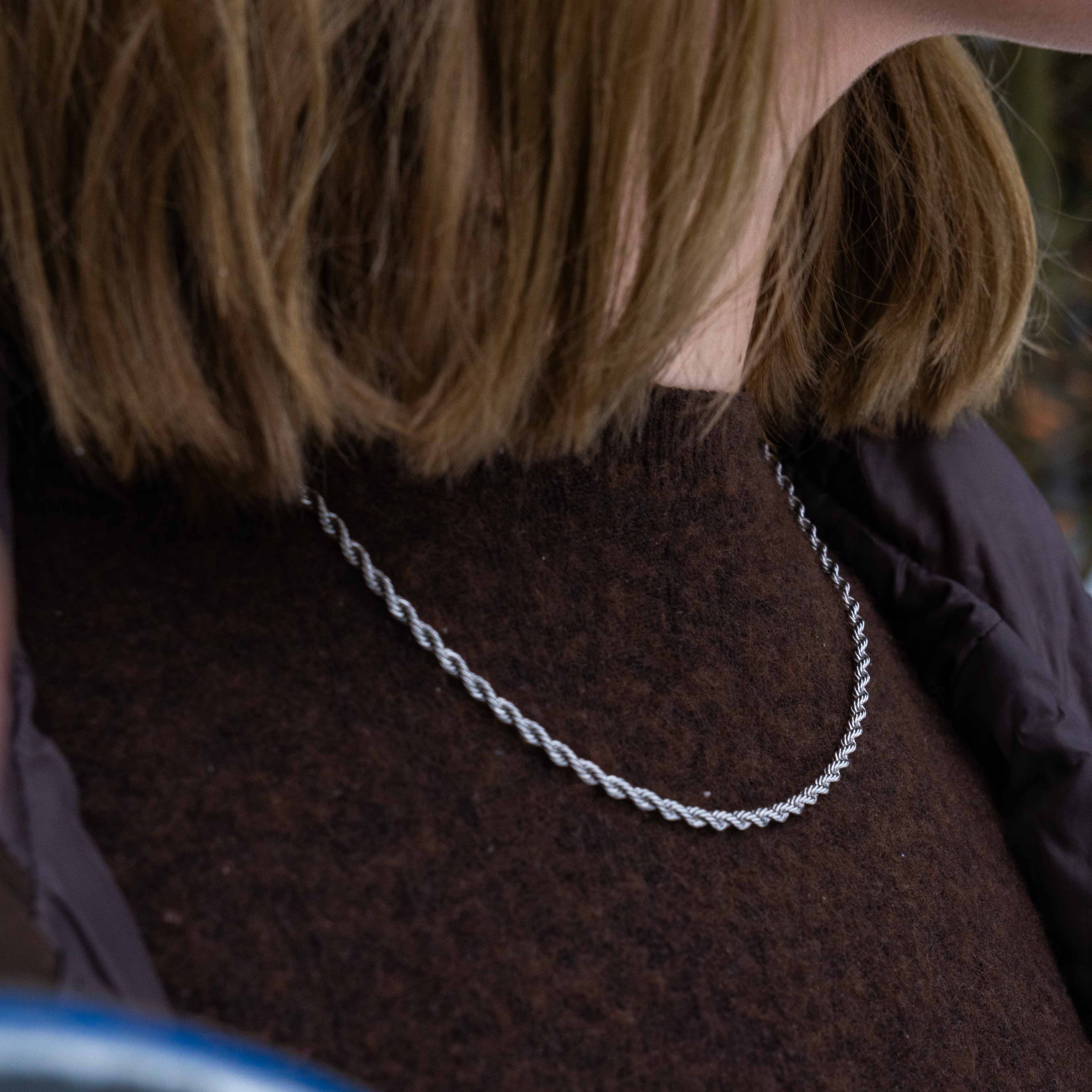 Rope necklace - Silver-toned