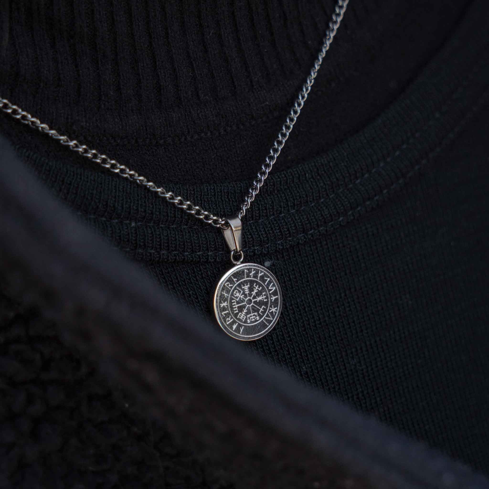NL Minimal Vegvisir pendant - Silver-toned