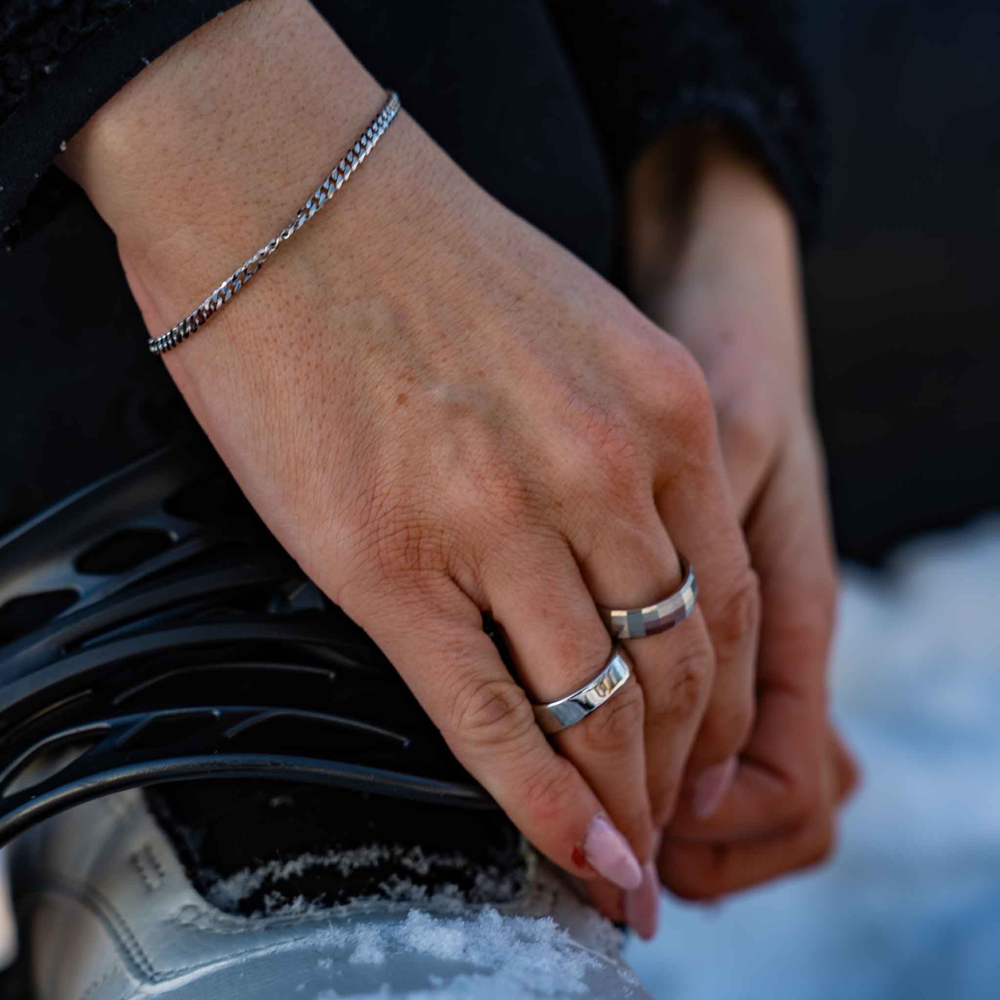 Minimal Sequence bracelet - Silver-toned