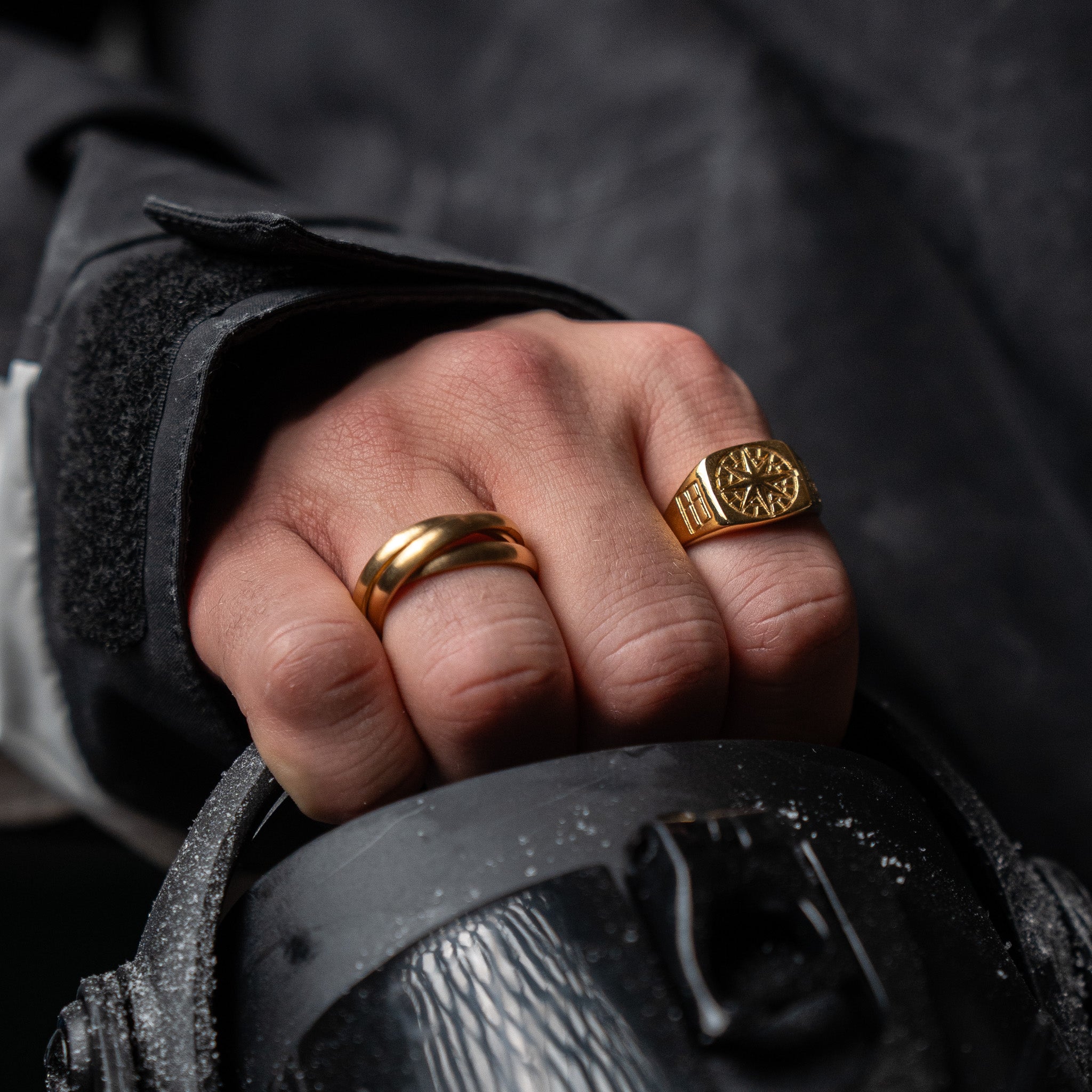 The Axis Set - Gold-toned