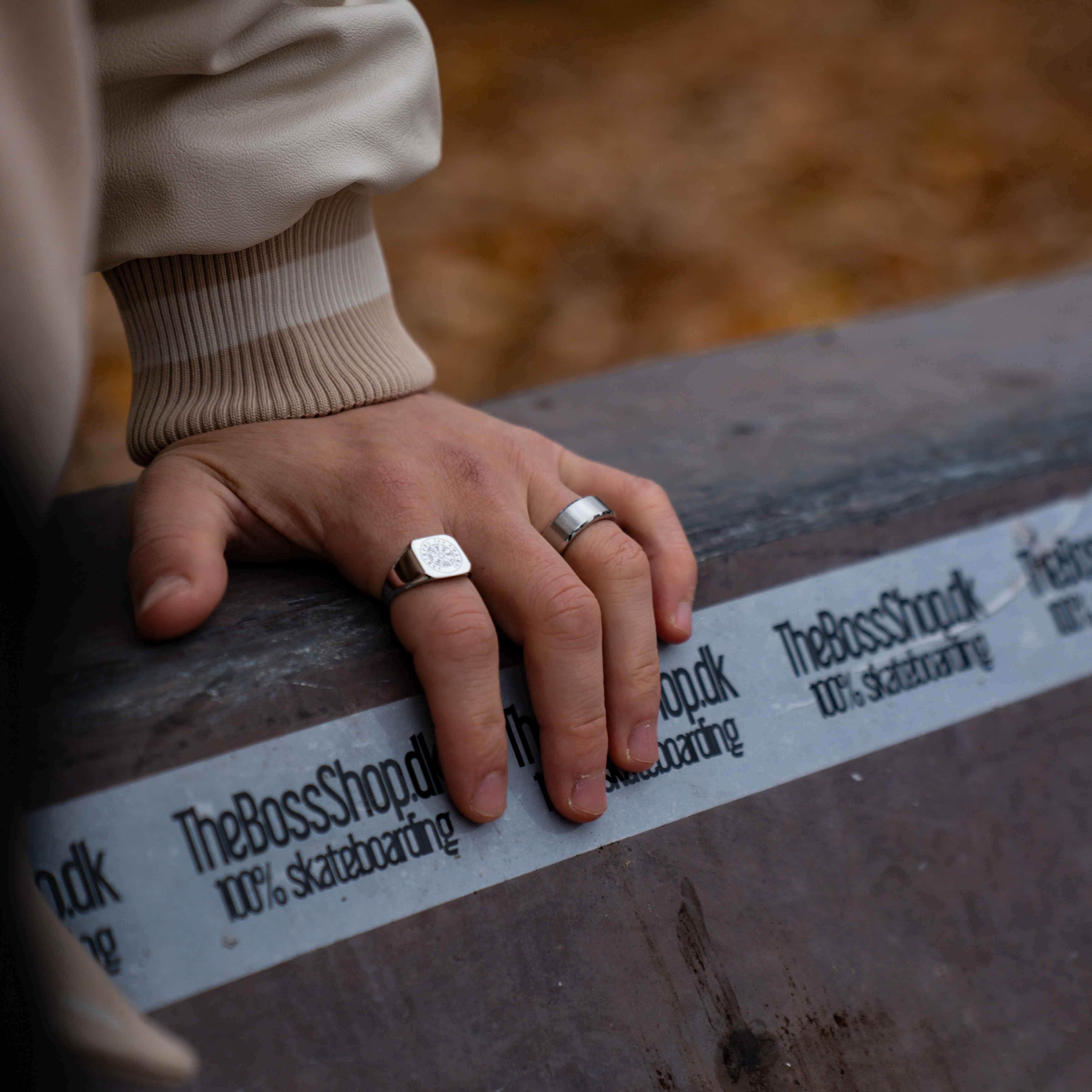 Vegvisir Signature - Silver-toned ring