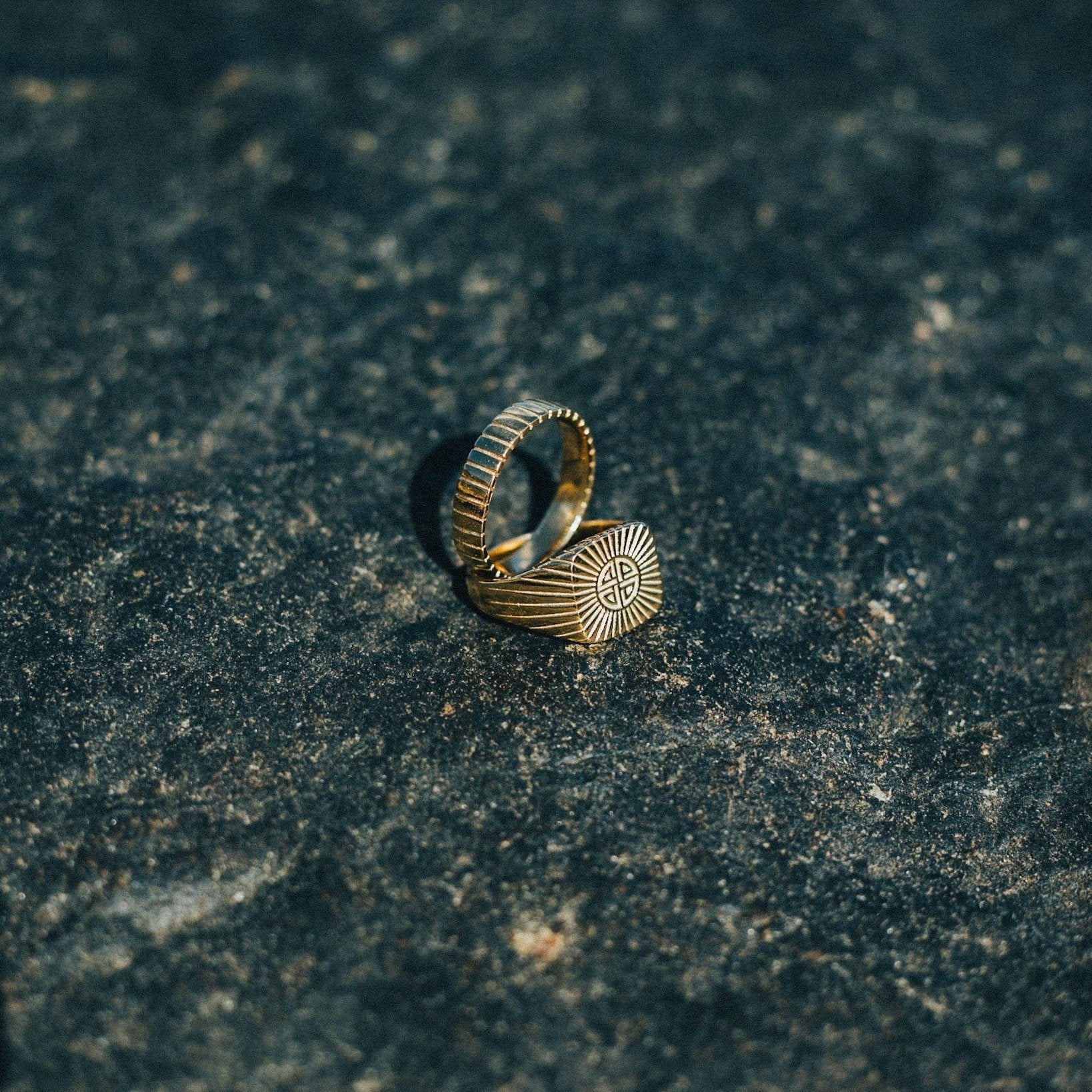 Knot + Cut Ring Bundle - Gold-toned