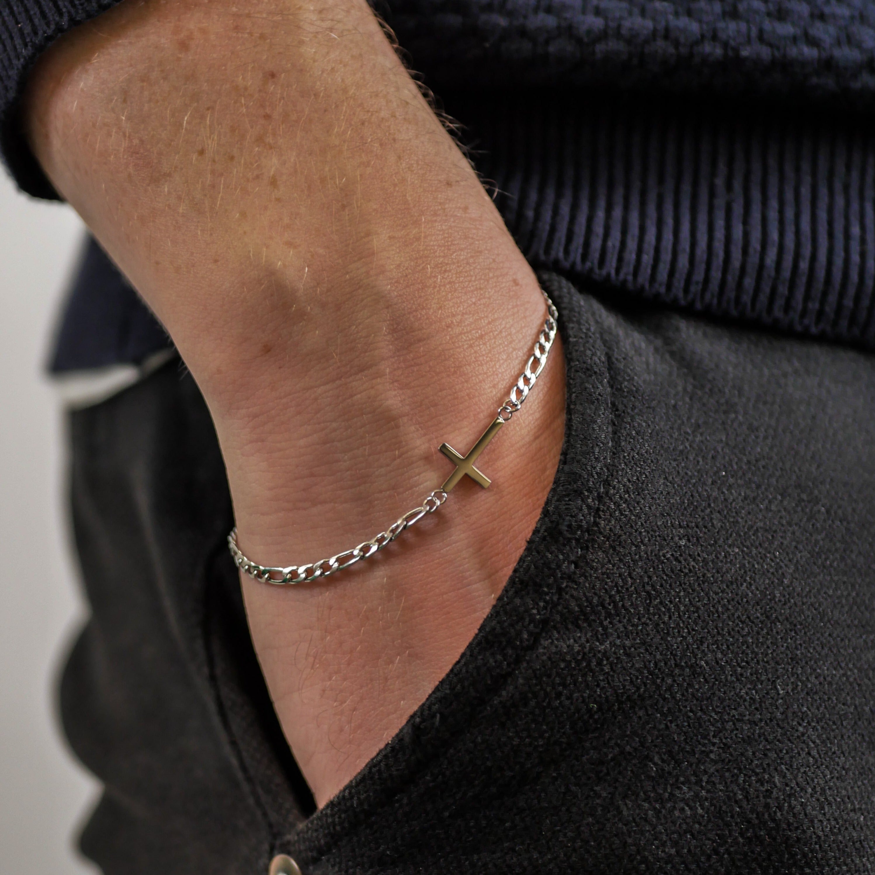 NEW Mens fashion silver cross bracelet