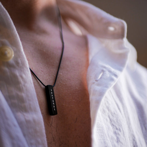 RUNESTONE PENDANT (BLACK)