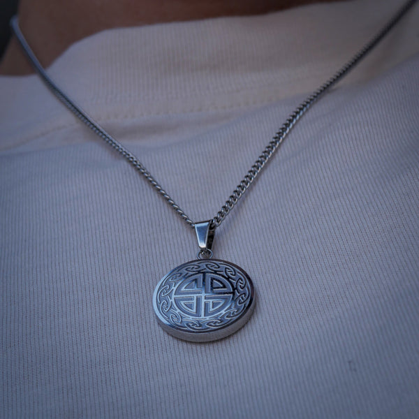 KNOT PENDANT (SILVER)