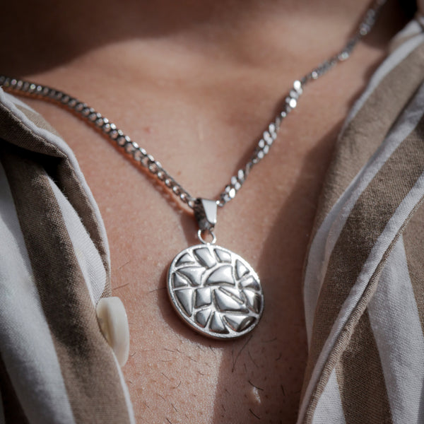 EARTHQUAKE PENDANT (SILVER)