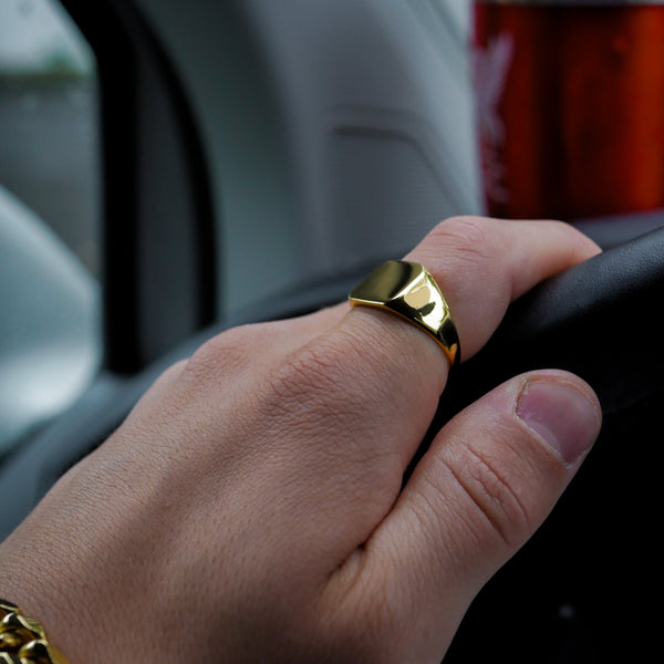 CLASSIC SIGNATURE RING (GOLD)