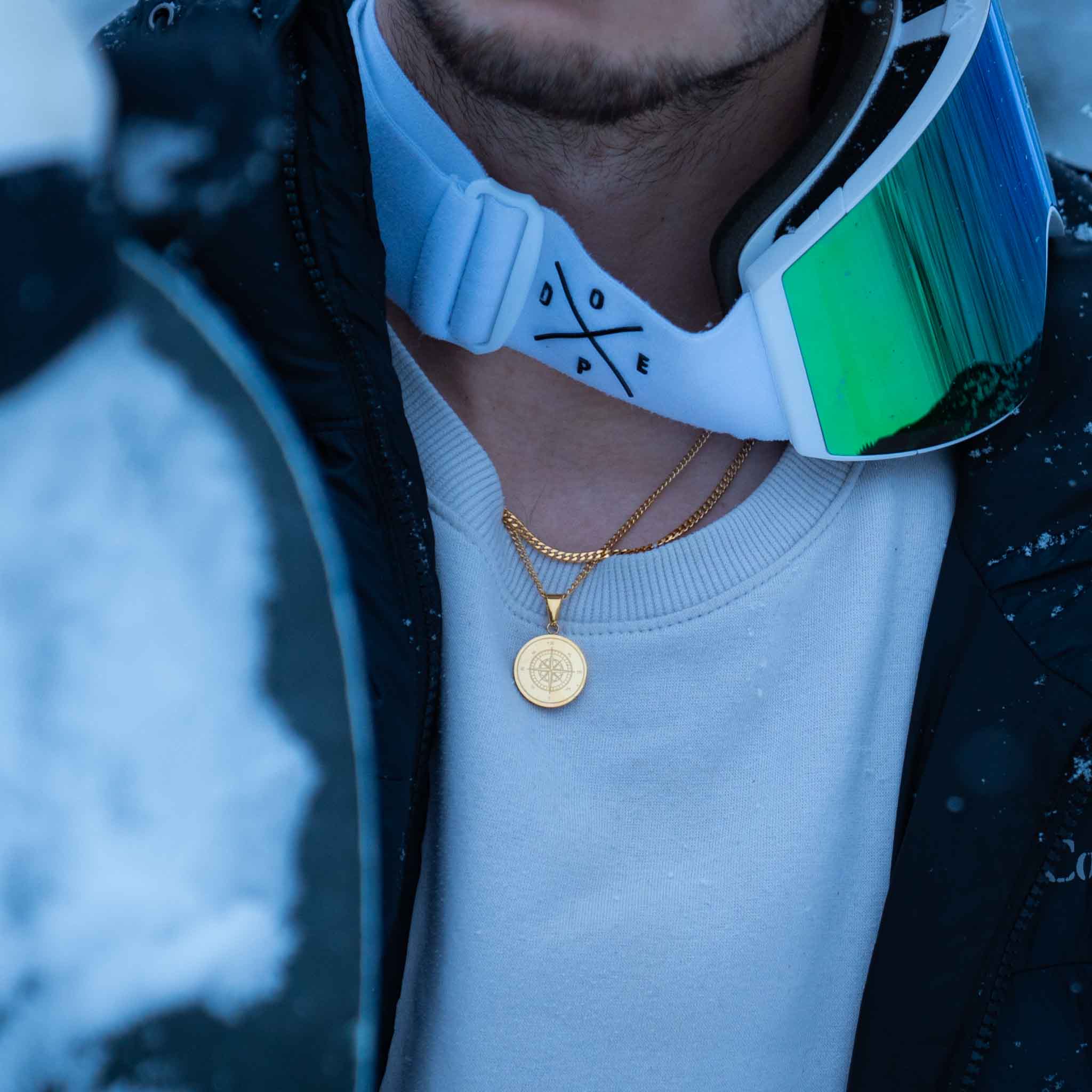 Compass Pendant - Gold-toned