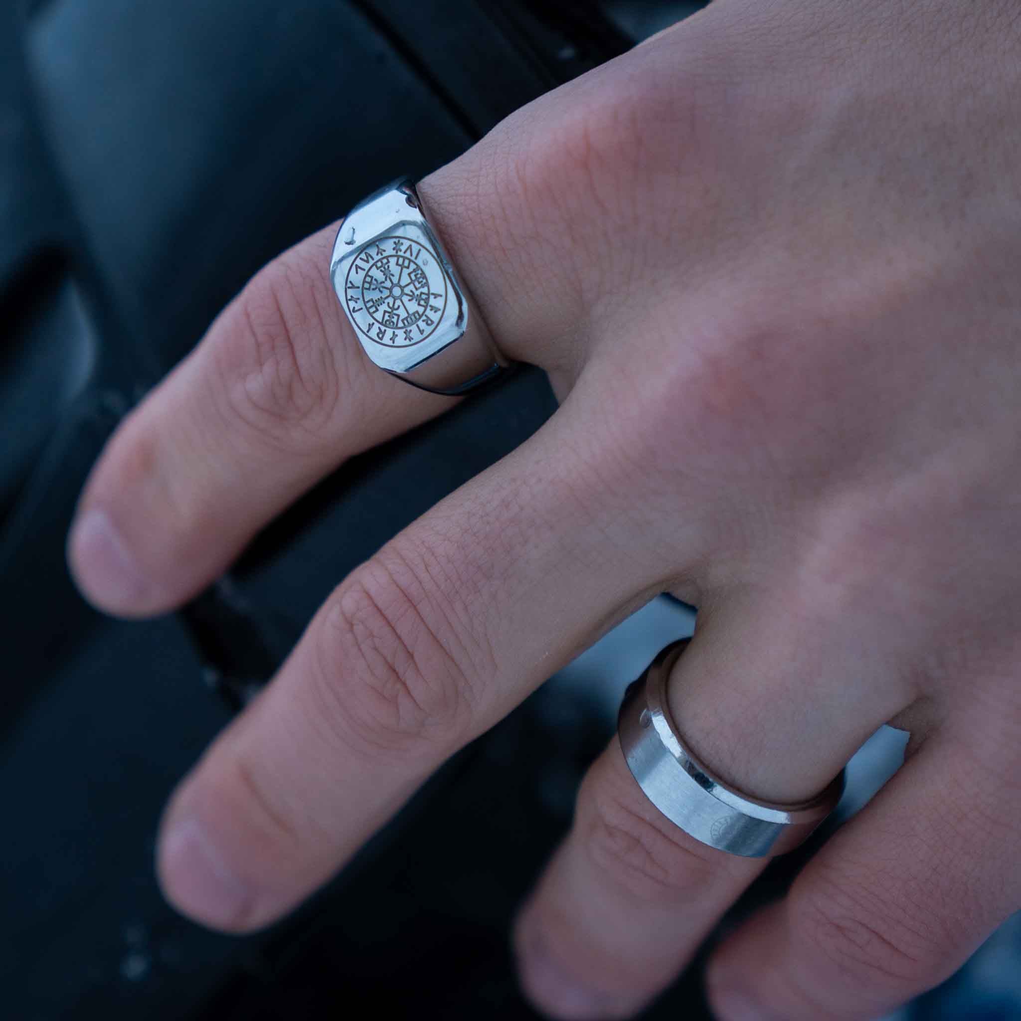 The Northguard Set - Silver-toned