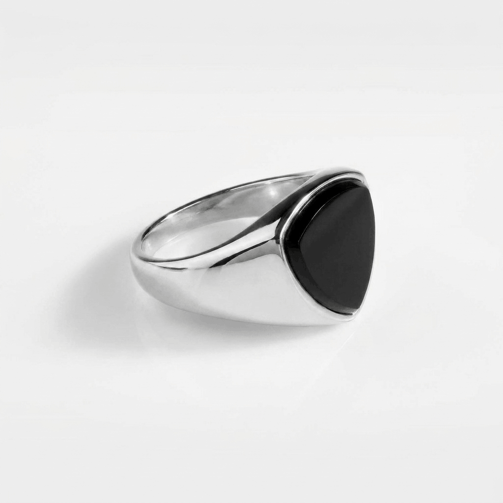 BLACK ONYX POLYGON SIGNATURE RING (SILVER)