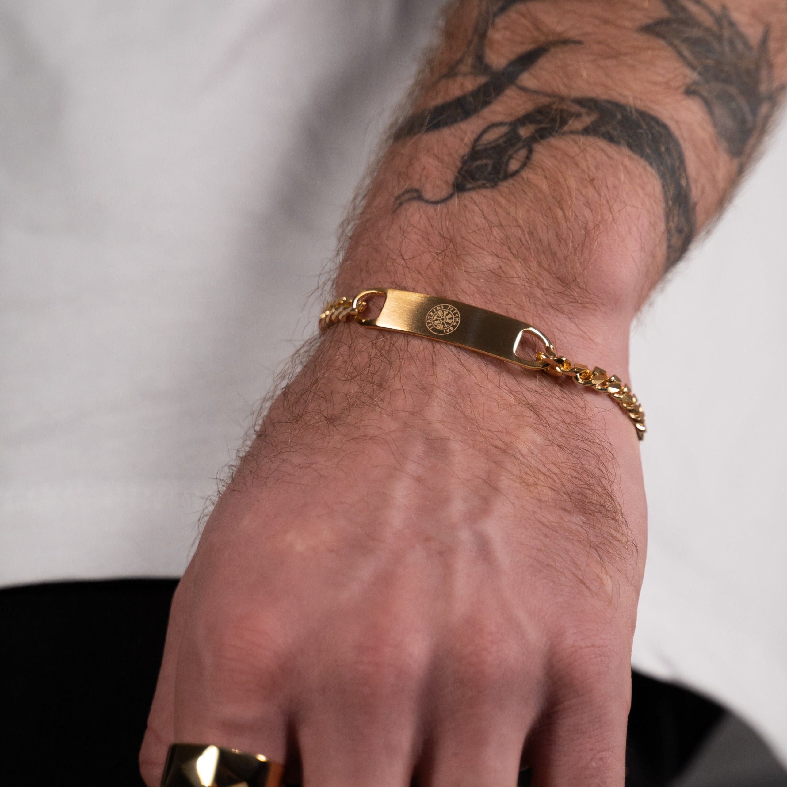 NL Sequence Tag bracelet - Gold-toned