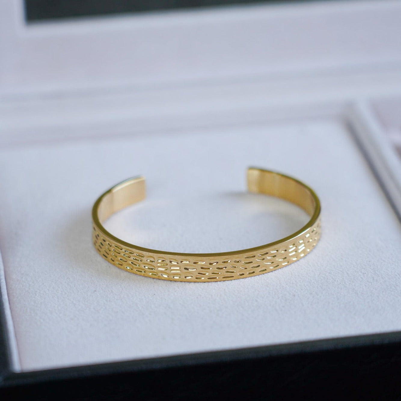 Hammertag bracelet - Gold-toned