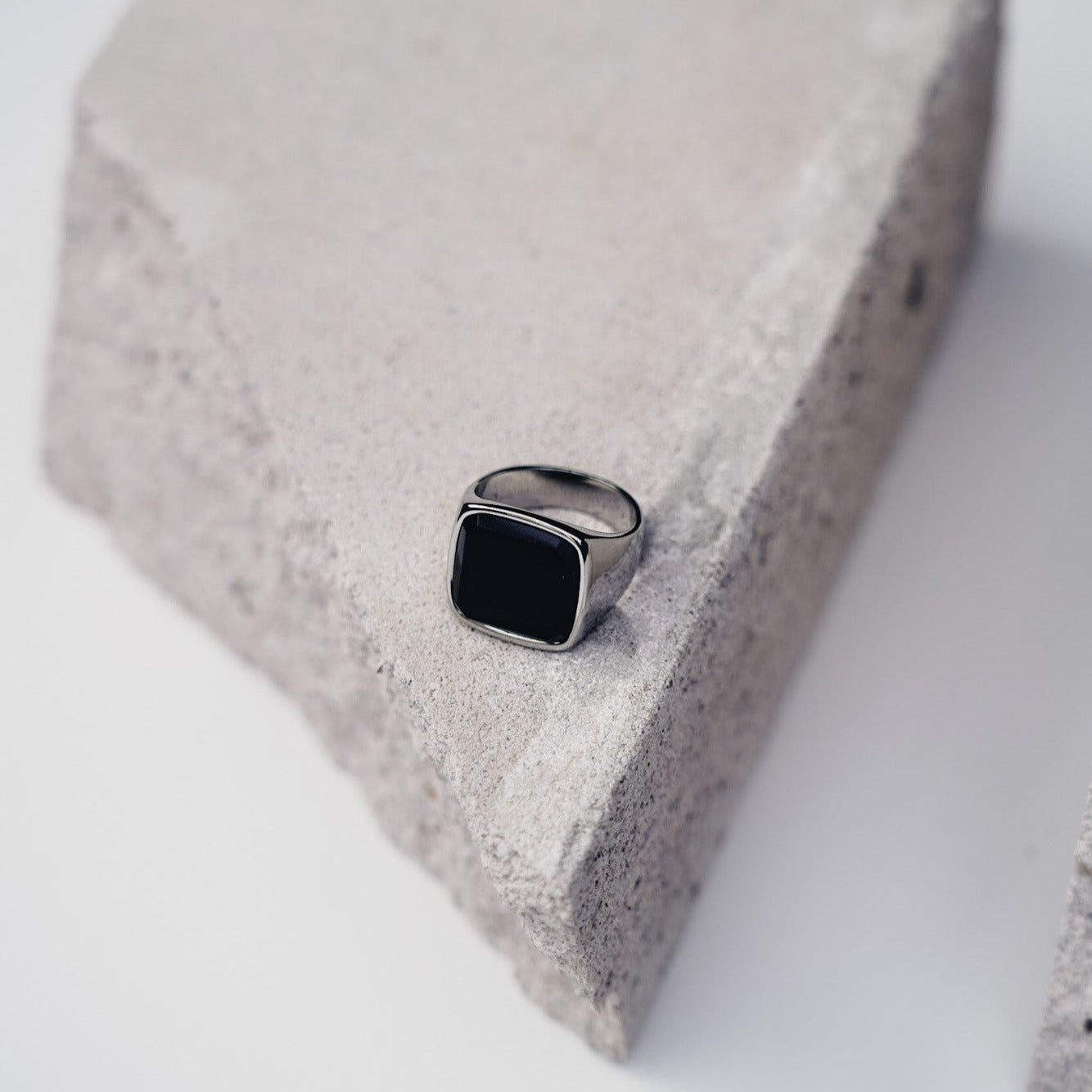 Black Onyx Oversize Signature - Silver-toned ring