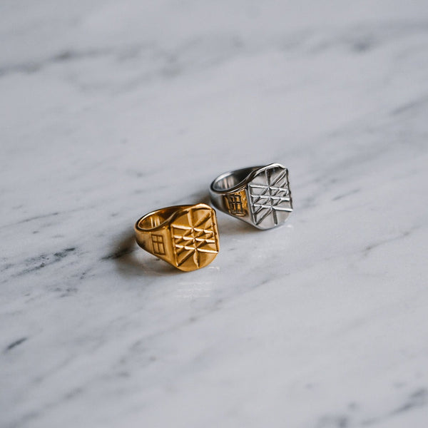 WEB OF WYRD SIGNATURE RING (GOLD)