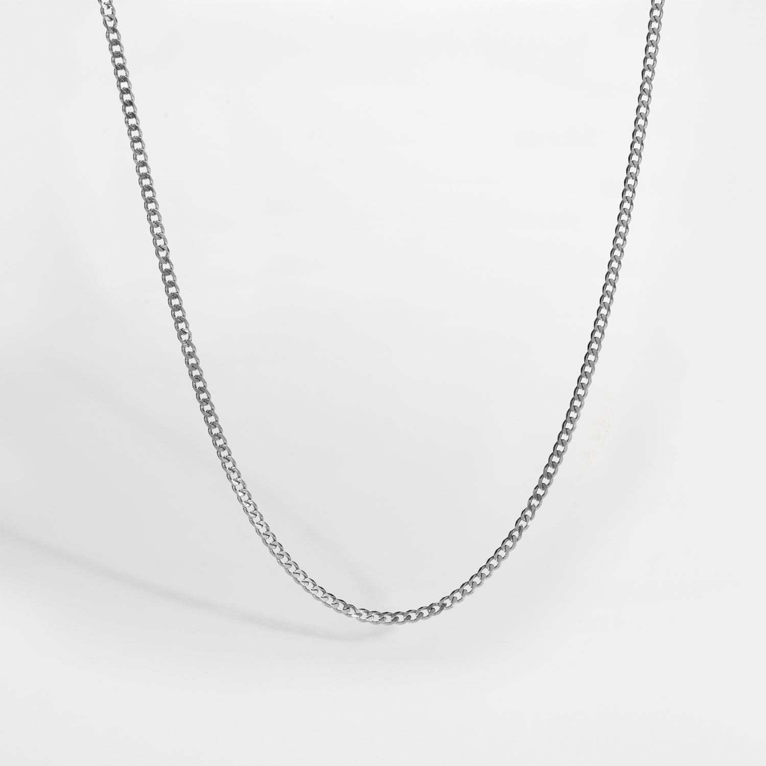 Minimal Sequence - Stylish silver-toned necklace