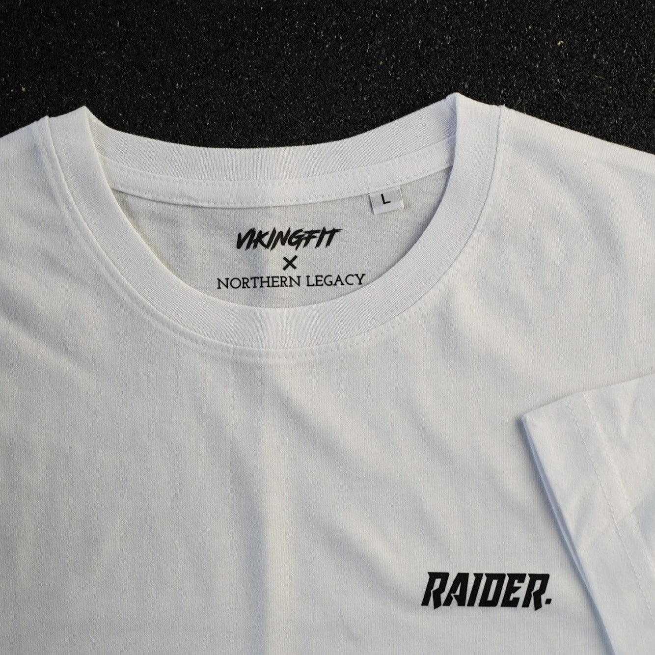 RAIDER. T-Shirt - White