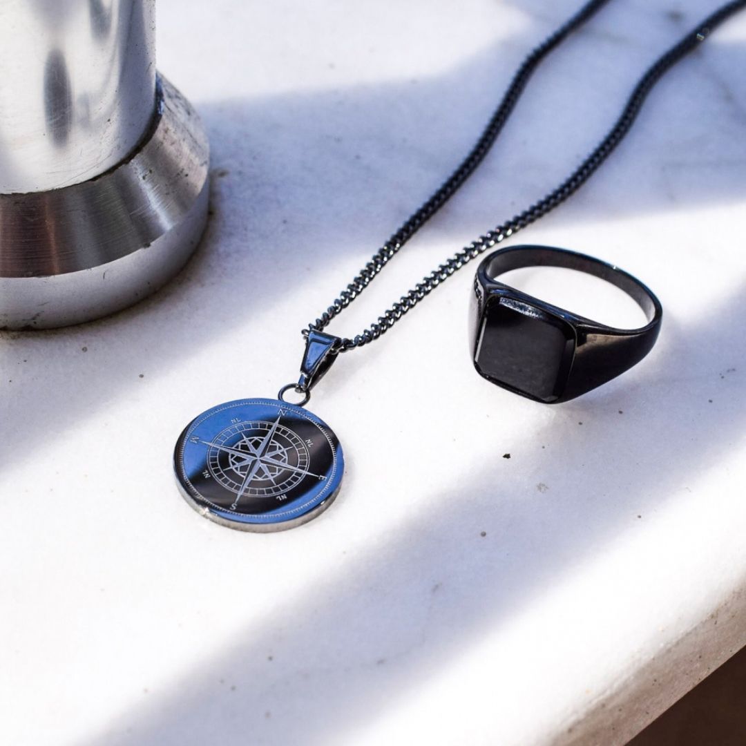 NL Compass pendant - Black - Necklace for Men